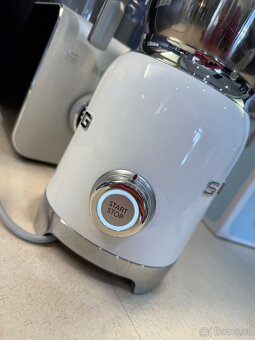 Napěňovač mléka SMEG - 18