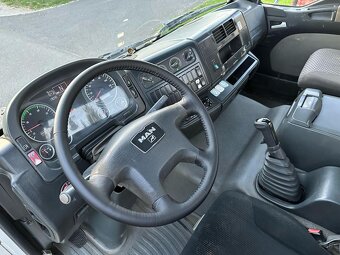MAN TGM 18.280. Nosič kontejneru 4X4 - 18