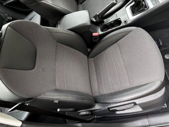 Škoda Octavia,  1.6 TDi 81 kW STYLE XENON NEHAVAR.SERVISKA - 18