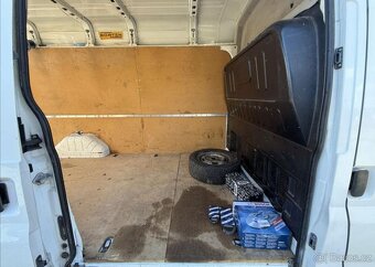 Ford Transit 2,2 TDCI KLIMA 6KVALT,TEMPOMAT nafta manuál - 18