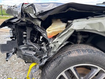 Dodge challenger 3.6 4x4 2019r - 18