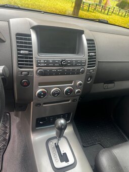 Nissan Pathfinder - 18