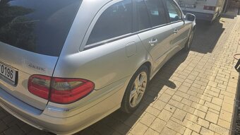 Mercedes-Benz 280 E s211 4 matic Avantgarde170kW benzín - 18