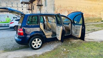 Volkswagen Touran 2.0tdi - 18