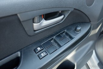 SUZUKI SX4 1.6,GY,134 381km, bourané na předek - 18