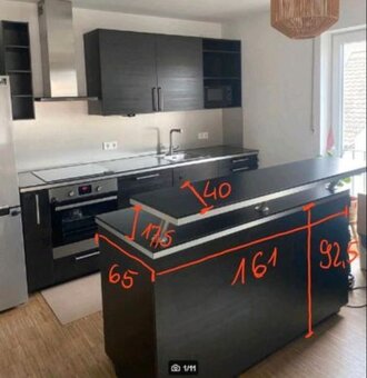 Moderní kuchyňská linka se spotřebiči - 18
