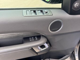 Land Rover Discovery 3.0 TDV6 AWD HSE ČR DPH - 18