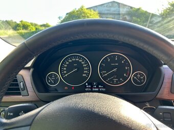 BMW 318d 110kw 2015 touring automat - 18