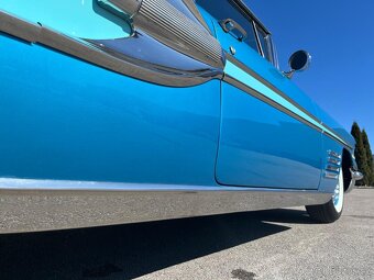 1958 Pontiac Bonneville Sportcoupe - 18