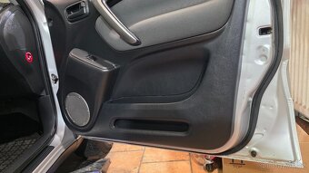 Toyota RAV4 2.0 85kW, 4x4 , r.v.2004 - 18