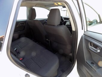 Toyota Auris 1.8 Hybrid/Active/1.Maj.ČR/AT/ - 18