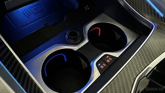 BMW XM, 4.4 V8TT HYBRID / MAXIMÁLNÍ VÝBAVA / ODPOČET - 18
