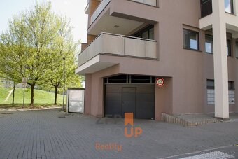 Prodej bytu 2+kk o rozloze 60 m2, ulice Očovská, Hodonín - 18
