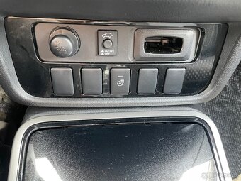 Mitsubishi Outlander 2,2did 110kw Automat 2017 TOP - 18