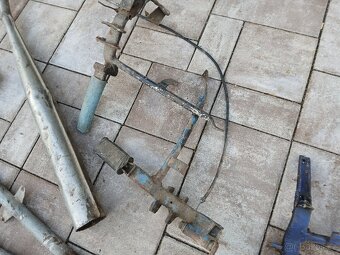 Jawa 50 pionyr - výfuky, krize - 18