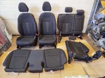 Rozprodám Hyundai tucson NX4 - 18