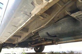 Kia Sorento 2.2 CRDI 145kw automat 4x2 7míst 2013 - 18