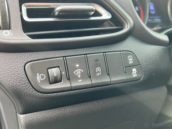 Hyundai i30 1.6 CRDI SMART ČR NOVÉ - 18