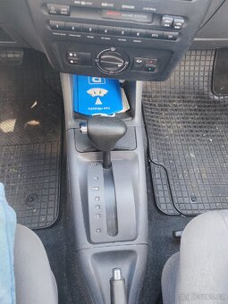 Seat Ibiza 1.6 74kw automat - 18