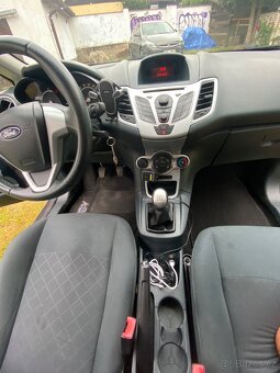 Ford Fiesta - 18