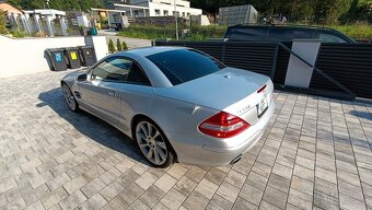 Mercedes SL 550 cabrio - 18