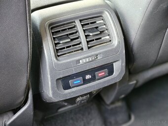 VW Touran HIGHLINE 2.0TDI 140kW DSG LED ALCANTARA TAŽNÉ - 18