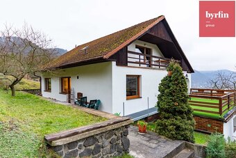 Na prodej rodinný dům s terasou a dvěma garážemi v Ústí nad  - 18