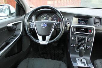 Volvo V60 2.0D3 V5, 120kW, servis VOLVO - 18