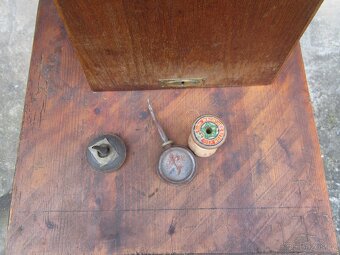 Šicí stroj SINGER , MINERVA - 18