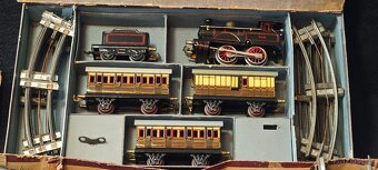 Stoleté vláčky nejlepších značek MÄRKLIN a BING - 18