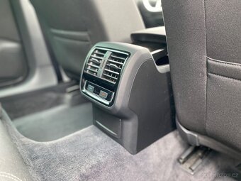VW Passat B8 variant / kombi 1.6 TDi DSG ACC CEBIA - 18