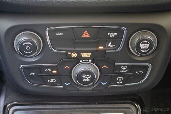 Jeep Compass 1.3 TURBO Night Eagle možný odpočet DPH - 18