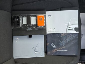 VOLVO XC40 120kW T3 MOMENTUM Automat ČR 2021 LED NAVI -DPH - 18