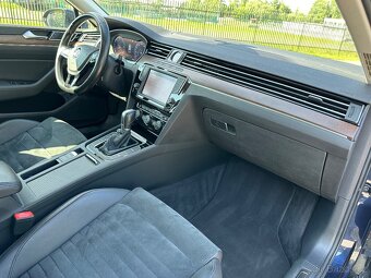 Passat kombi 2.0 TDI, HIGHLINE, DSG, VIRTUAL KOKPIT, ZÁVĚS - 18