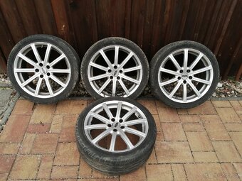 Pneu 235/40R18 AL 8x18 5x108 - 18