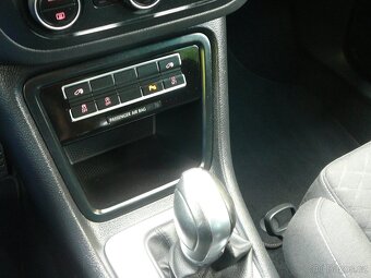 VW SHARAN 2.0 TDI 135KW 7MÍST DSG+F1 NAV ACC FRONT EL.BOČNÍ - 18