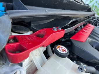 Prodám Toyoata Yaris GR four paket Sport, ČR, DPH - 18