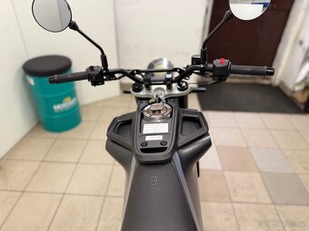 HUSQVARNA SVARTPILEN 125,ABS,700 KMTOP - 18