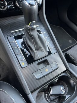 Superb Combi Sportline 4x4 147KW nezávislé topení - 18