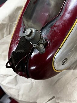 Originální nádrž Jawa 350/360 - 18