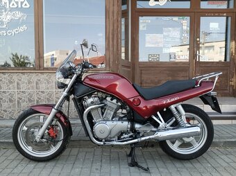 Suzuki VX 800 - 18