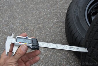 NOVÝ zimní komplet Š.Fabia IV/VW Polo,S.Ibiza-185/65R15 - 18