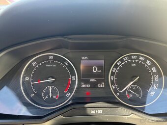 Škoda Superb III 2,0 TDI 110 kW Style - 18