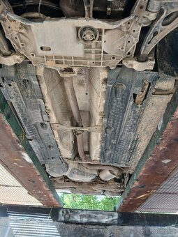 Škoda octavia 2 na díly bez tp - 18