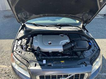 VOLVO  V 70  2,4 D5  120 Kw AUT.,TAŽNÉ NAVI - 18