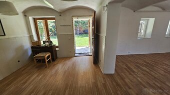 SLEVA RD 5+1 + 2kk na pozemku 1.230m2 Brno-venkov, dvojgaráž - 18