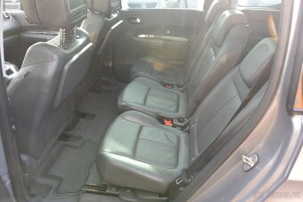PRODÁM Peugeot 5008 2.0BlueHDi ALLURE 7míst 110kW - 18