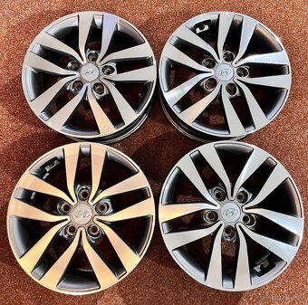 5x114.3 R16 originál disky Hyundai i30 - 18