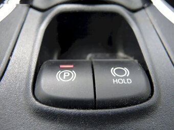 Toyota Corolla Cross, Comfort Business 2,0 Hybrid 4x 1 - 18