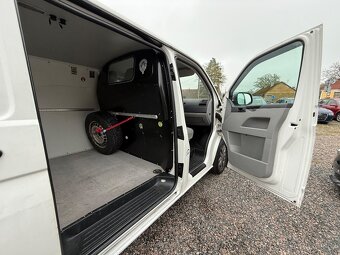 VW Transporter T5.1 2.0TDI 103kw Senzory/klima/3mista/2DIN - 18